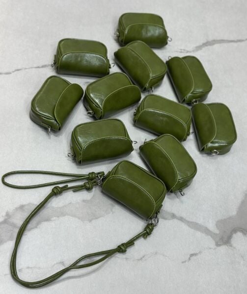 zeytin yeşili